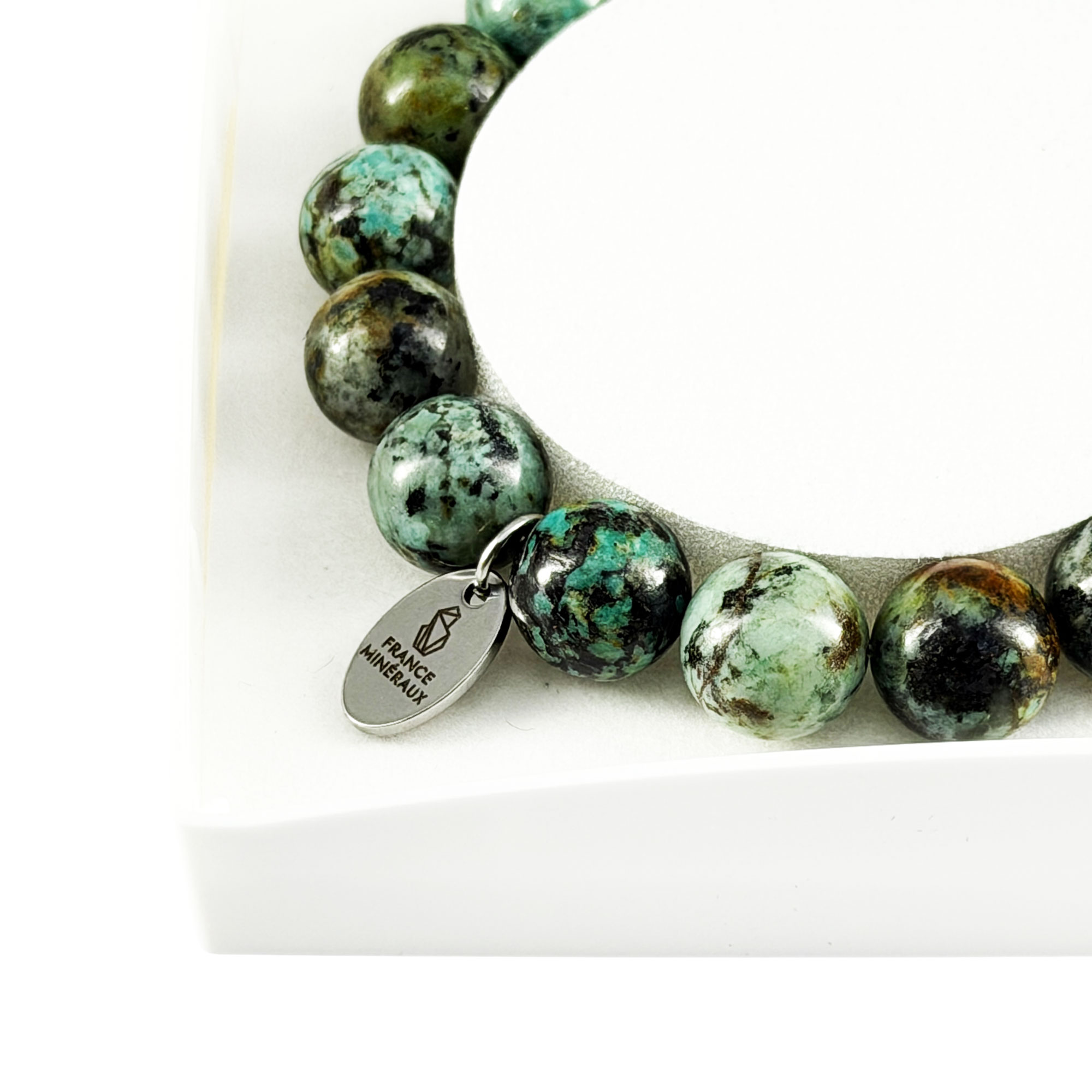 Bracelet Turquoise d'Afrique - Perles de 10mm – Image 4