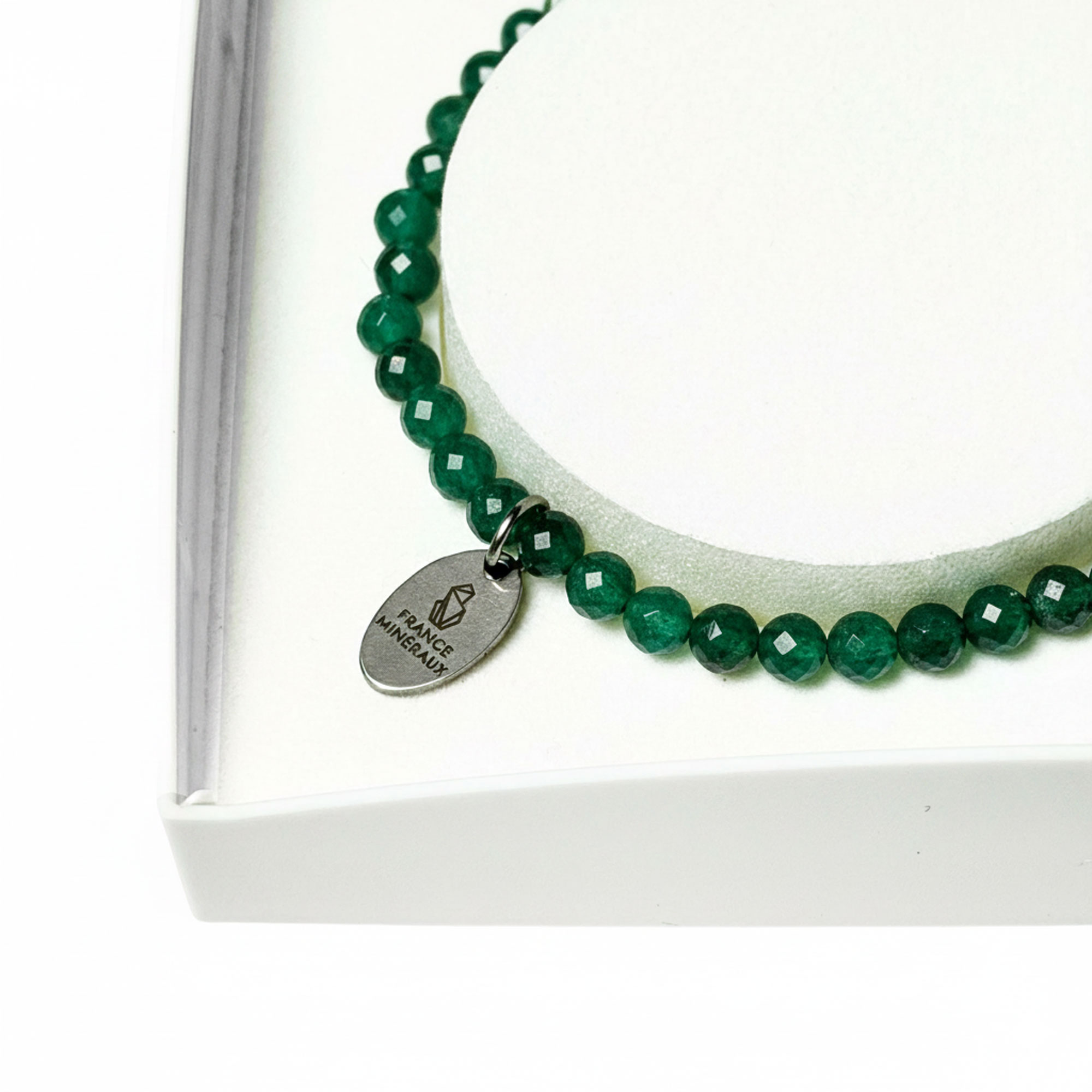 bracelet-emeraude-perles-facettees-3-4mm-18cm-03