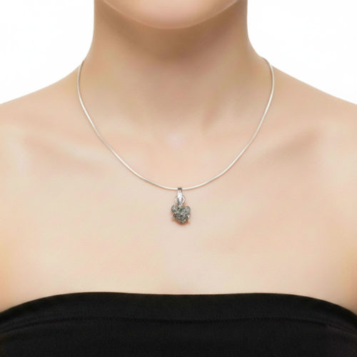 pendentif-diamant-noir-pierre-brute