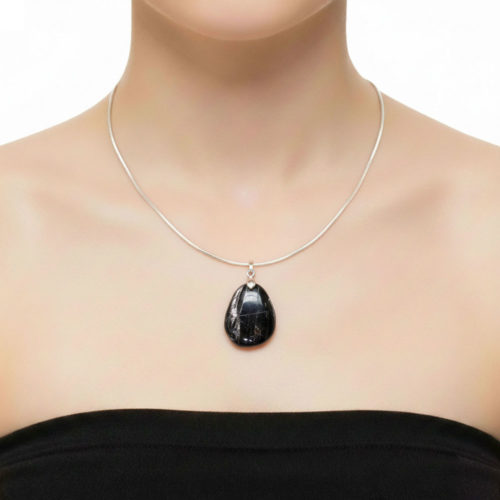 pendentif-hypersthene-pierre-plate
