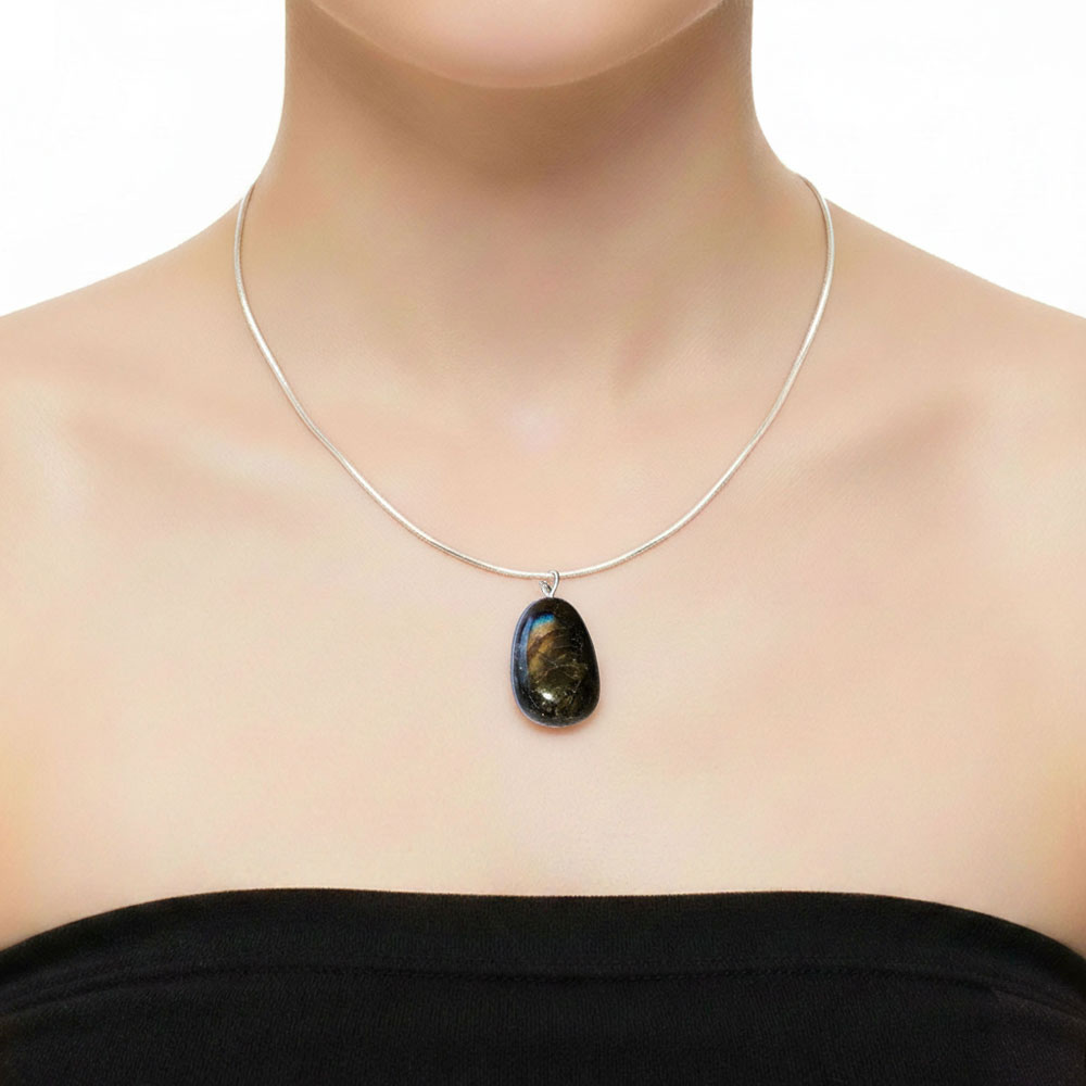 pendentif-labradorite-pierre-roulee