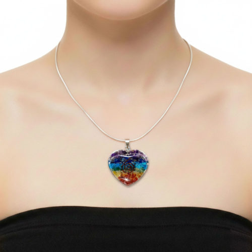 pendentif-orgonite-7-chakras-petit-coeur