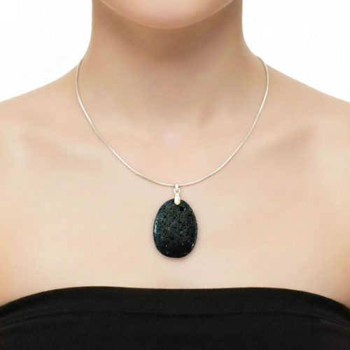 pendentif-pierre-de-lave-pierre-plate