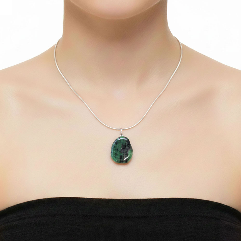 pendentif-rubis-zoizite-pierre-roulee