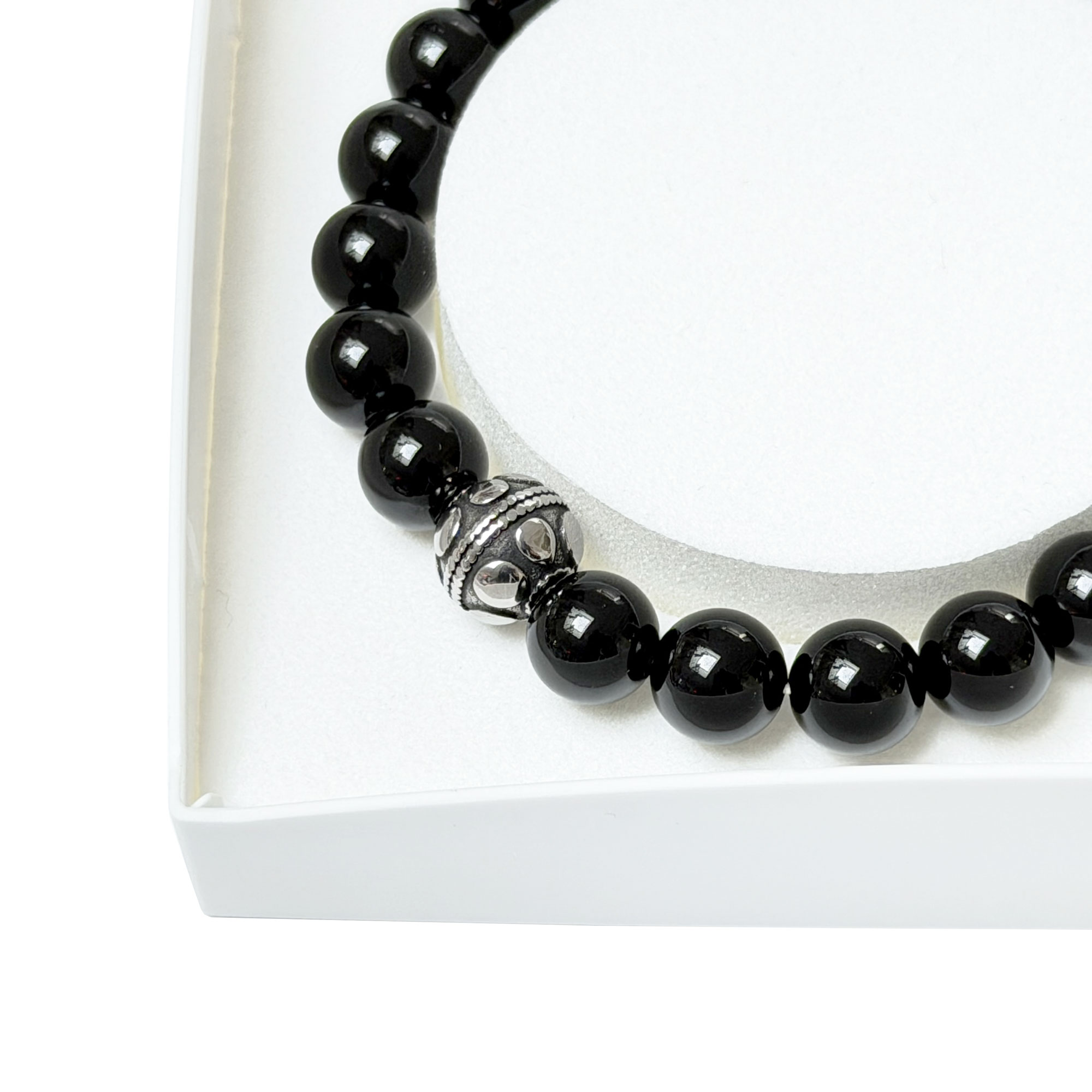 bracelet-agate-noire-et-sphere-pour-elle-03