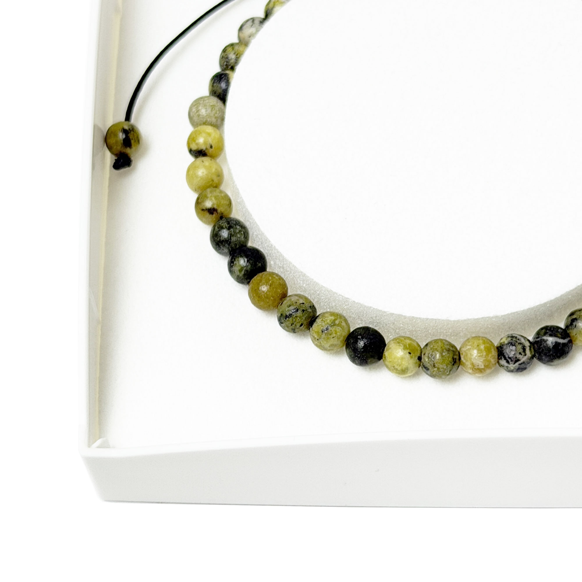 bracelet-chrysoprase-citron-pierres-boules-4mm-cordon-ajustable-03